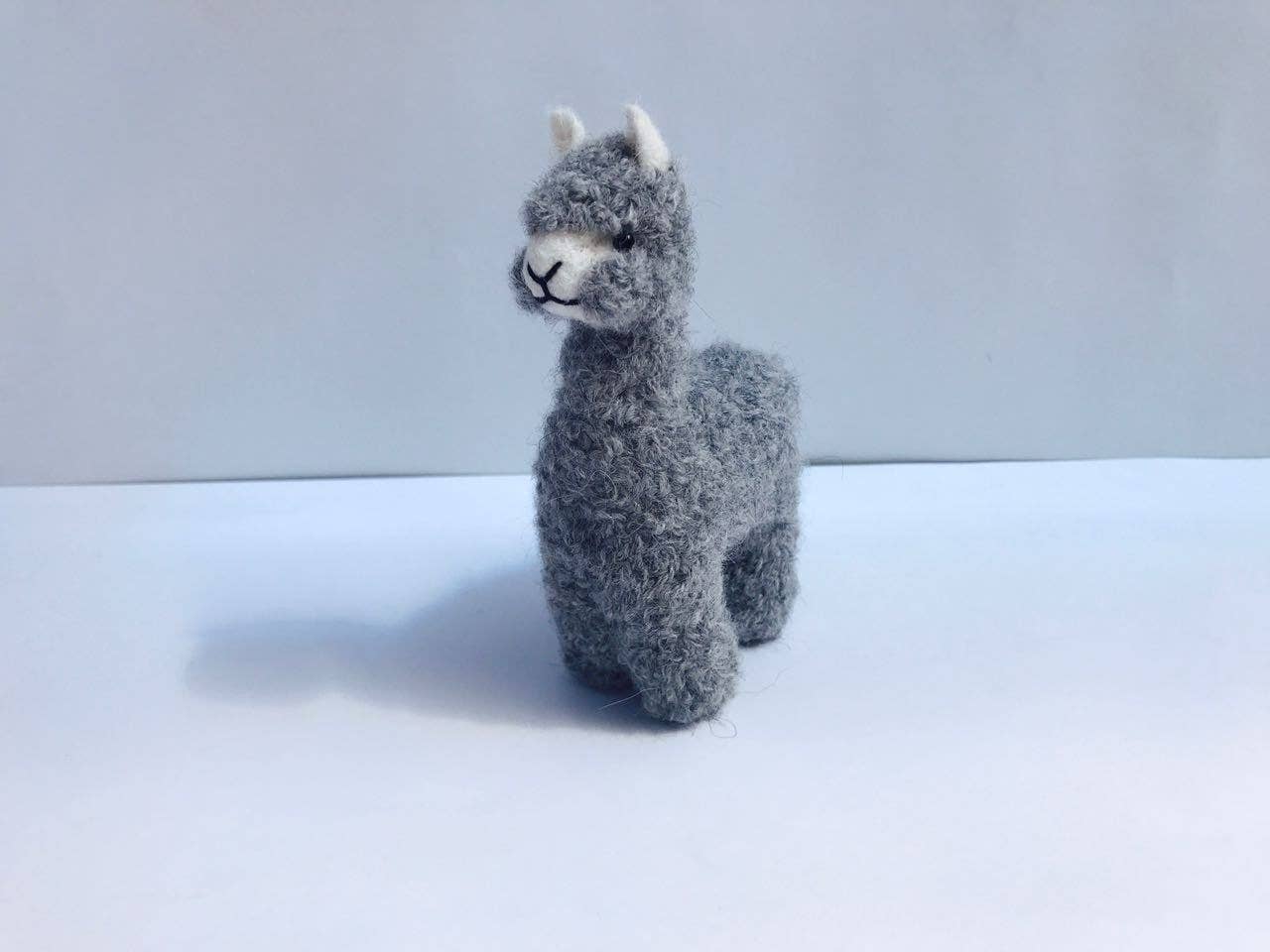 Mini Alpaca Handmade: Grey / 5 inch