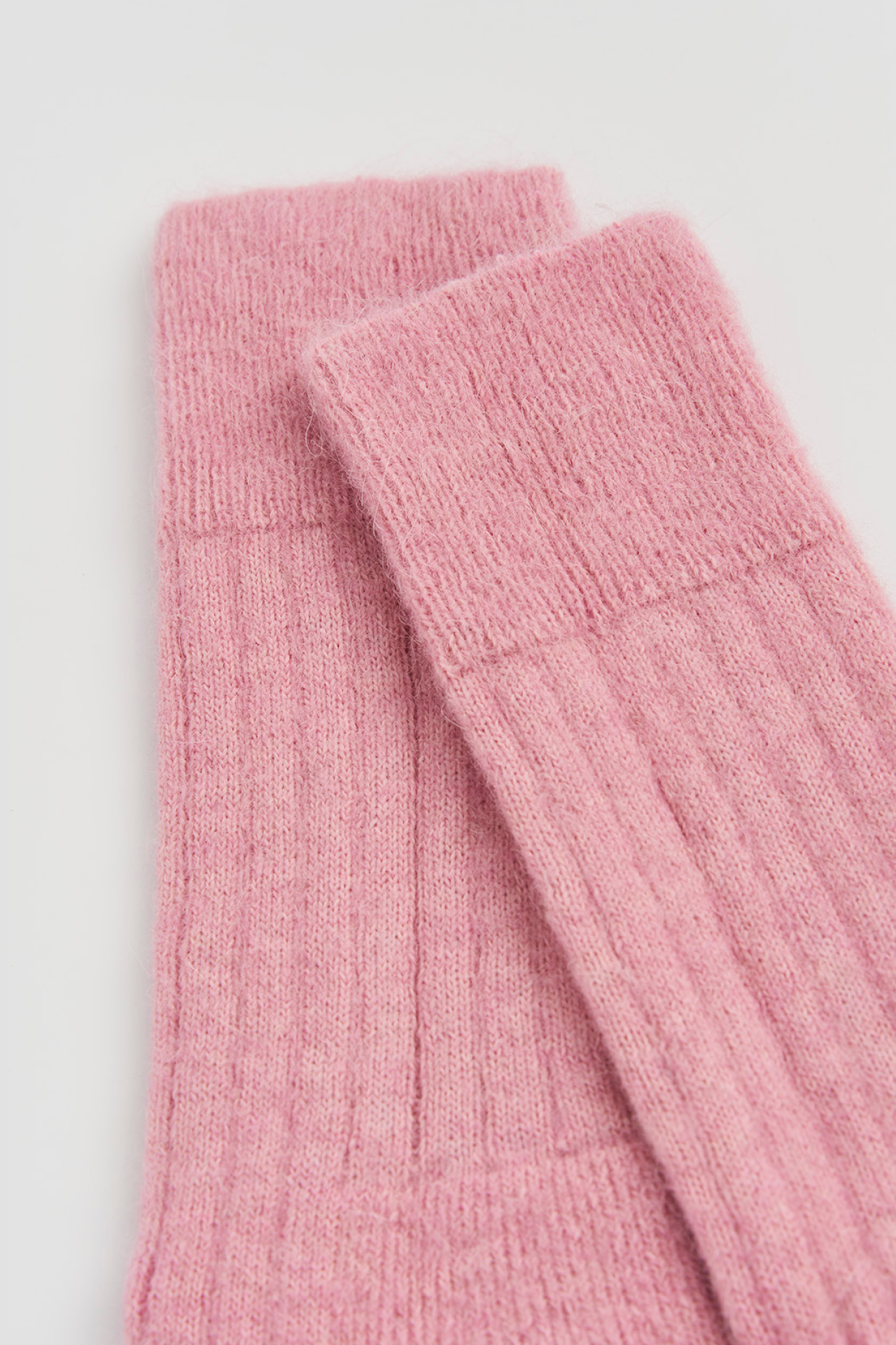Sherbet Pink Ultra Soft Alpaca Ribbed Bed Socks: Medium (UK 8-10)